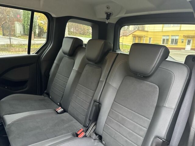 Серый Мерседес Т-мод, объемом двигателя 0 л и пробегом 11 тыс. км за 25900 $, фото 12 на Automoto.ua