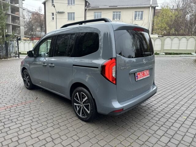 Серый Мерседес Т-мод, объемом двигателя 0 л и пробегом 11 тыс. км за 25900 $, фото 2 на Automoto.ua