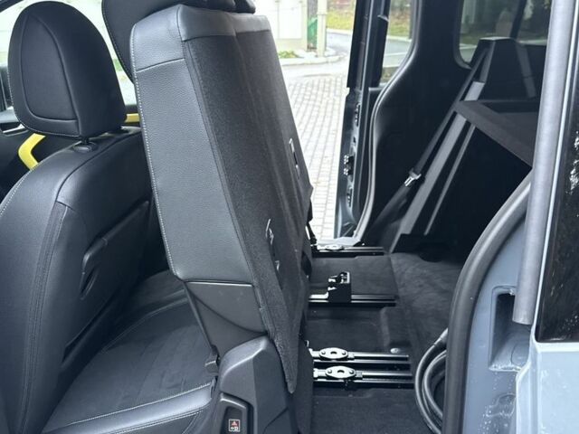 Серый Мерседес Т-мод, объемом двигателя 0 л и пробегом 11 тыс. км за 25900 $, фото 21 на Automoto.ua