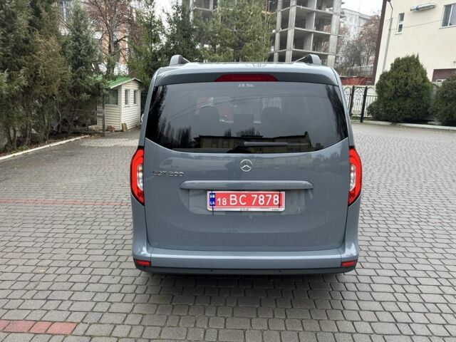 Серый Мерседес Т-мод, объемом двигателя 0 л и пробегом 11 тыс. км за 25900 $, фото 5 на Automoto.ua