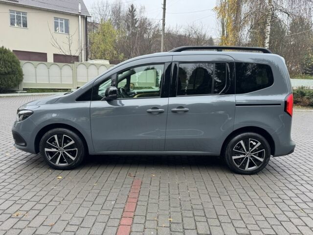 Серый Мерседес Т-мод, объемом двигателя 0 л и пробегом 11 тыс. км за 25900 $, фото 1 на Automoto.ua