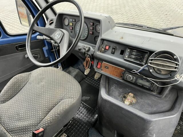 Синий Мерседес Т-мод, объемом двигателя 0 л и пробегом 389 тыс. км за 2300 $, фото 3 на Automoto.ua