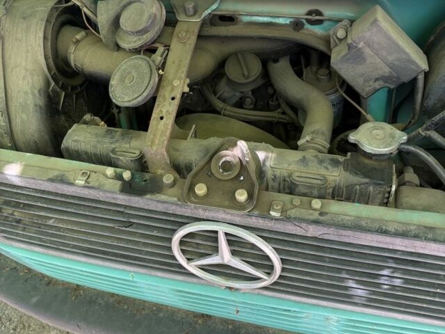 Зелений Мерседес Т-мод, об'ємом двигуна 0 л та пробігом 400 тис. км за 3300 $, фото 4 на Automoto.ua