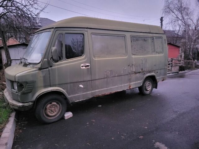 Зелений Мерседес Т-мод, об'ємом двигуна 0 л та пробігом 2 тис. км за 475 $, фото 2 на Automoto.ua