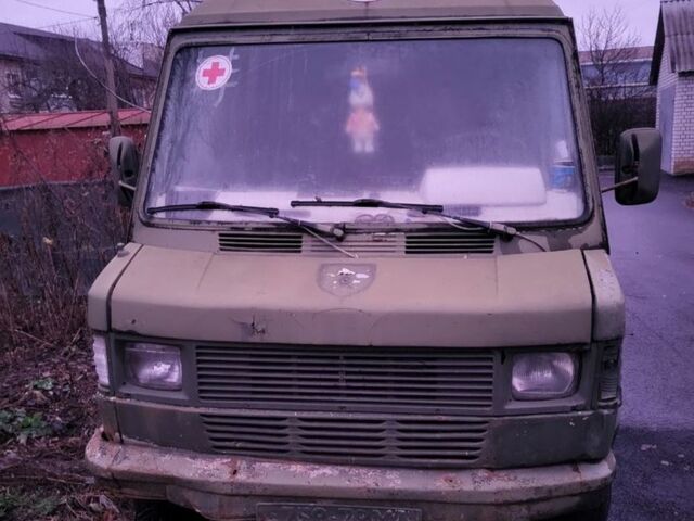 Зелений Мерседес Т-мод, об'ємом двигуна 0 л та пробігом 2 тис. км за 475 $, фото 1 на Automoto.ua