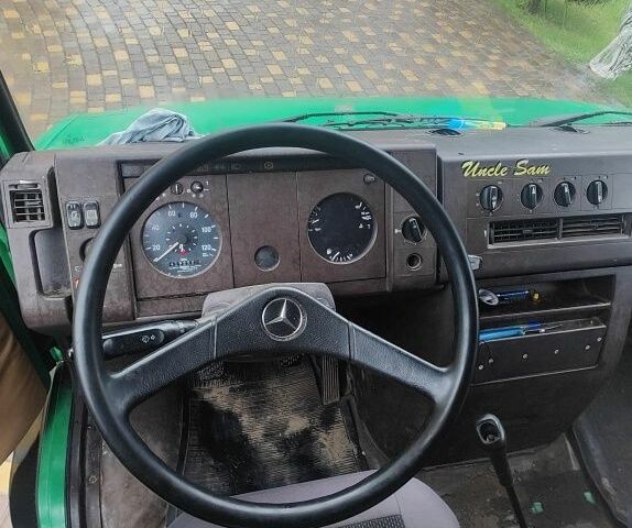 Зелений Мерседес Т-мод, об'ємом двигуна 4 л та пробігом 270 тис. км за 4800 $, фото 5 на Automoto.ua