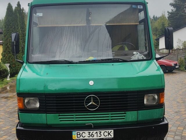 Зелений Мерседес Т-мод, об'ємом двигуна 4 л та пробігом 270 тис. км за 4800 $, фото 1 на Automoto.ua