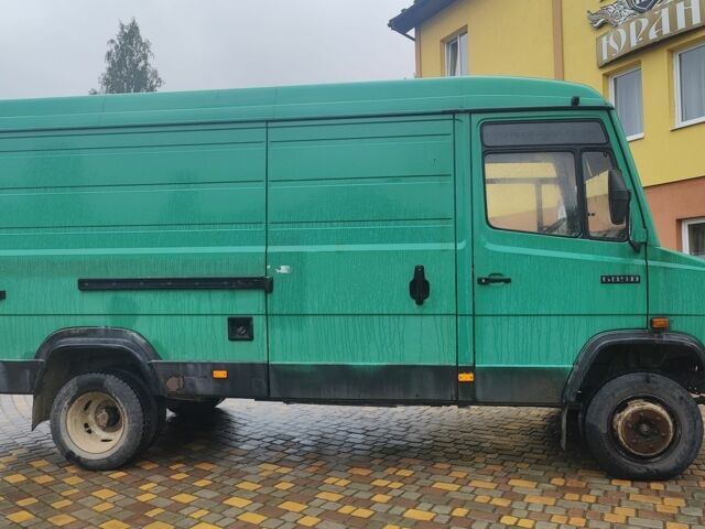 Зелений Мерседес Т-мод, об'ємом двигуна 4 л та пробігом 270 тис. км за 4800 $, фото 2 на Automoto.ua