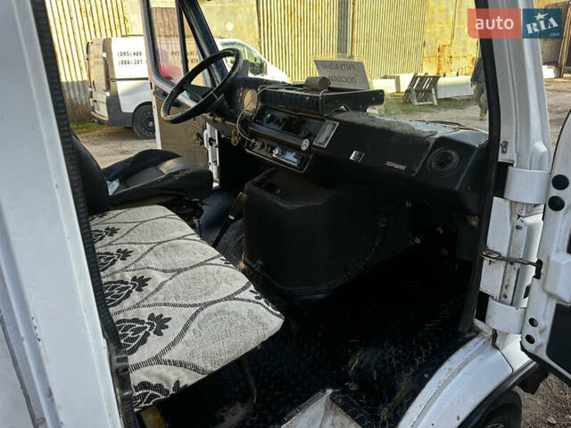 Белый Мерседес T1, объемом двигателя 2.87 л и пробегом 500 тыс. км за 2900 $, фото 11 на Automoto.ua