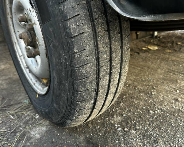 Белый Мерседес T1, объемом двигателя 2.87 л и пробегом 500 тыс. км за 2900 $, фото 7 на Automoto.ua