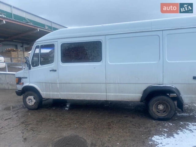 Білий Мерседес T1, об'ємом двигуна 2.9 л та пробігом 100 тис. км за 3500 $, фото 5 на Automoto.ua