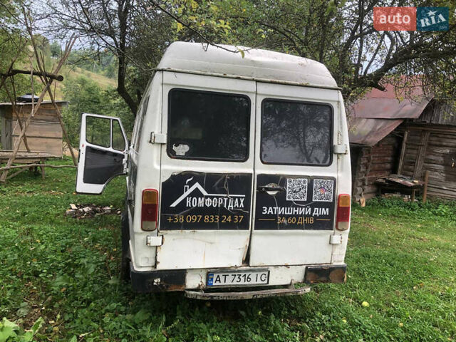 Білий Мерседес T1, об'ємом двигуна 3 л та пробігом 47 тис. км за 2200 $, фото 3 на Automoto.ua