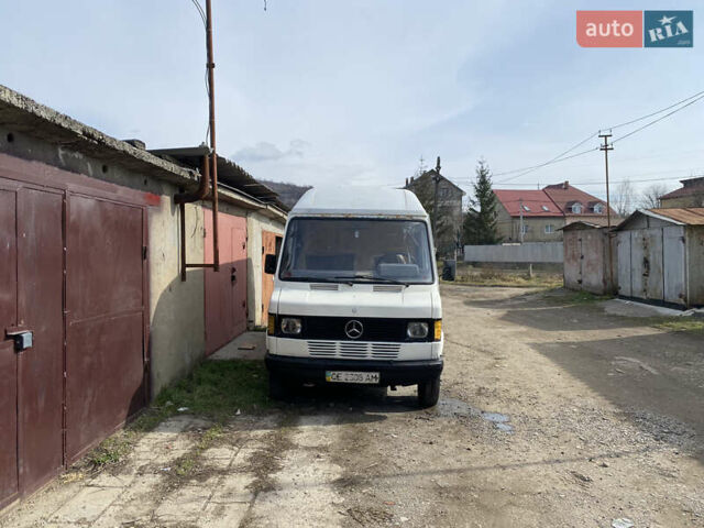 Белый Мерседес T1, объемом двигателя 2.9 л и пробегом 300 тыс. км за 3000 $, фото 5 на Automoto.ua