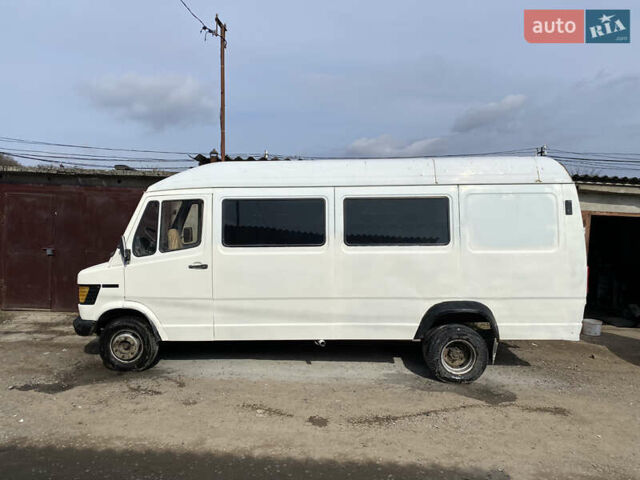 Белый Мерседес T1, объемом двигателя 2.9 л и пробегом 300 тыс. км за 3000 $, фото 4 на Automoto.ua