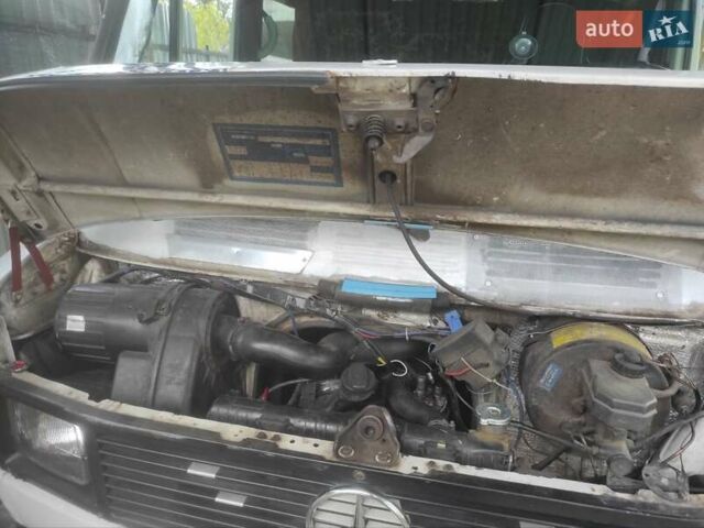 Білий Мерседес T1, об'ємом двигуна 2.9 л та пробігом 2 тис. км за 7000 $, фото 21 на Automoto.ua