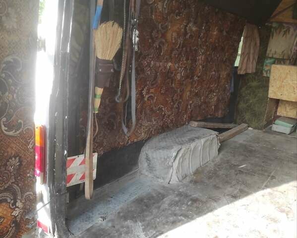 Білий Мерседес T1, об'ємом двигуна 2.9 л та пробігом 2 тис. км за 7000 $, фото 19 на Automoto.ua