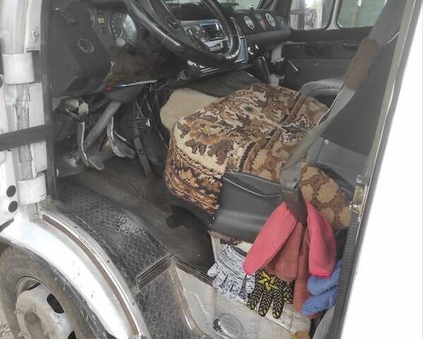 Білий Мерседес T1, об'ємом двигуна 2.9 л та пробігом 2 тис. км за 7000 $, фото 12 на Automoto.ua