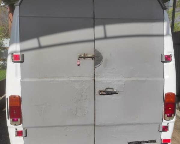 Білий Мерседес T1, об'ємом двигуна 2.9 л та пробігом 2 тис. км за 7000 $, фото 3 на Automoto.ua