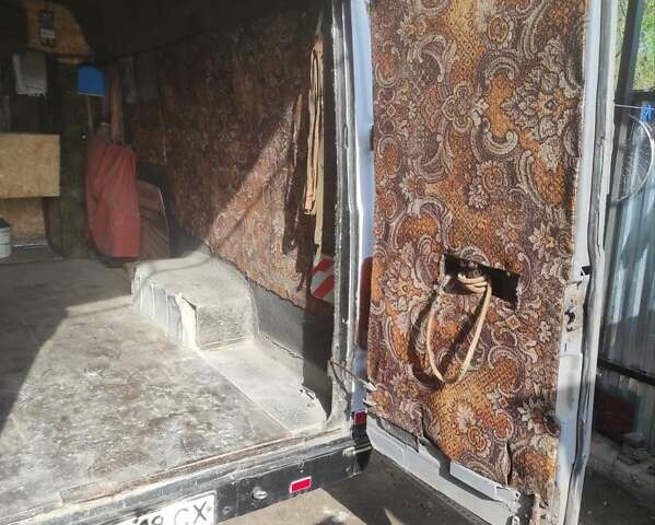 Білий Мерседес T1, об'ємом двигуна 2.9 л та пробігом 2 тис. км за 7000 $, фото 18 на Automoto.ua