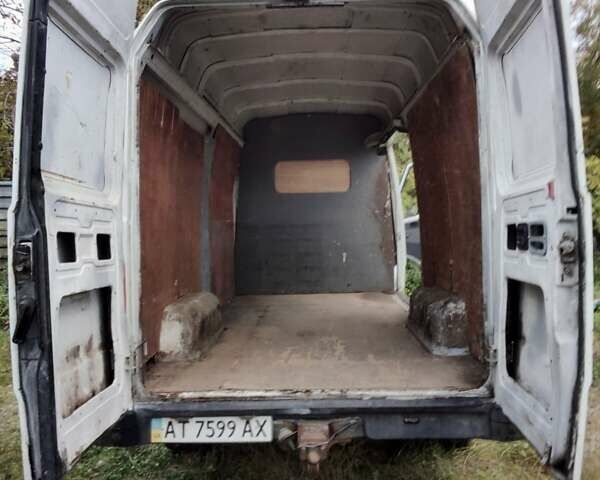 Білий Мерседес T1, об'ємом двигуна 2.3 л та пробігом 282 тис. км за 2500 $, фото 13 на Automoto.ua