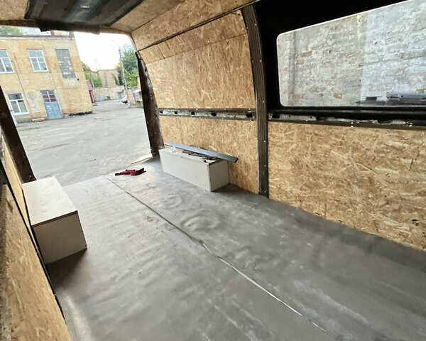 Білий Мерседес T1, об'ємом двигуна 2.4 л та пробігом 805 тис. км за 3300 $, фото 7 на Automoto.ua