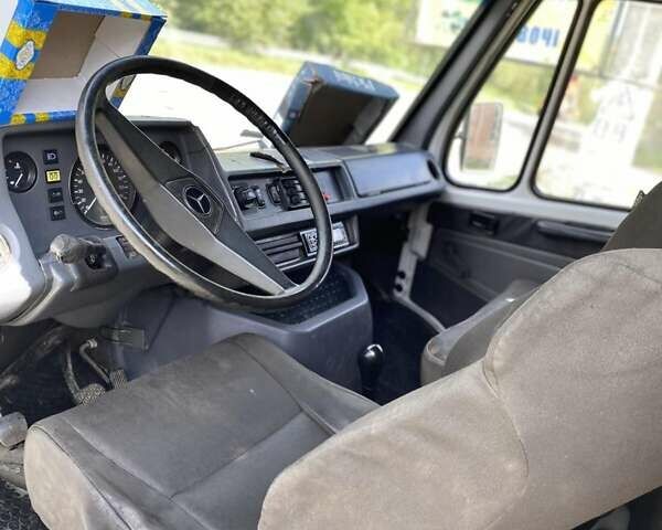 Білий Мерседес T1, об'ємом двигуна 0 л та пробігом 560 тис. км за 2400 $, фото 1 на Automoto.ua