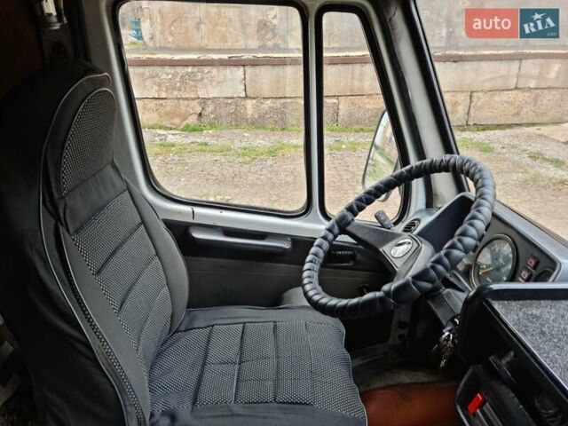 Белый Мерседес T1, объемом двигателя 2.9 л и пробегом 570 тыс. км за 4011 $, фото 7 на Automoto.ua