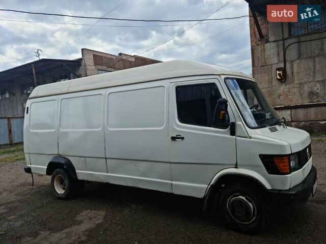 Белый Мерседес T1, объемом двигателя 2.9 л и пробегом 570 тыс. км за 4011 $, фото 6 на Automoto.ua