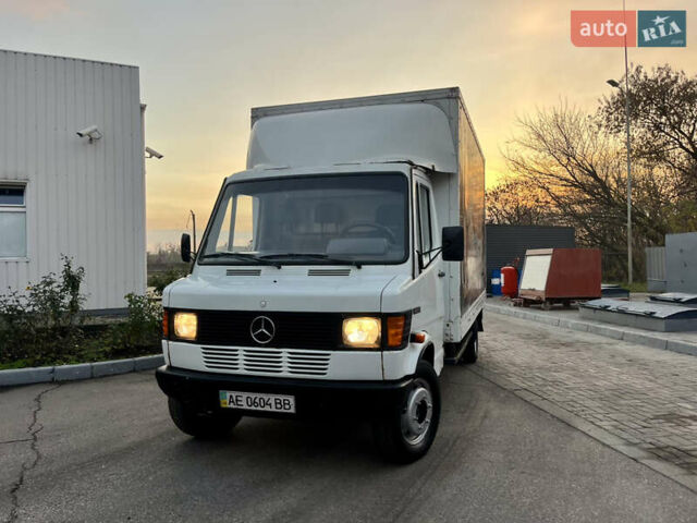 Белый Мерседес T1, объемом двигателя 2.87 л и пробегом 529 тыс. км за 5300 $, фото 14 на Automoto.ua