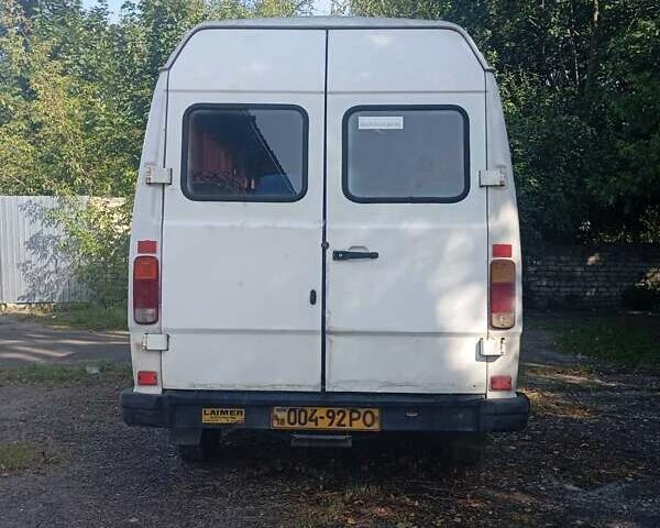 Білий Мерседес T1, об'ємом двигуна 2.9 л та пробігом 125 тис. км за 2900 $, фото 2 на Automoto.ua