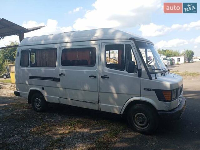 Білий Мерседес T1, об'ємом двигуна 2.9 л та пробігом 125 тис. км за 2900 $, фото 3 на Automoto.ua
