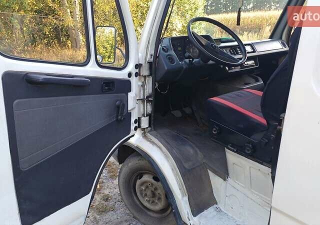 Белый Мерседес T1, объемом двигателя 0 л и пробегом 603 тыс. км за 2500 $, фото 1 на Automoto.ua