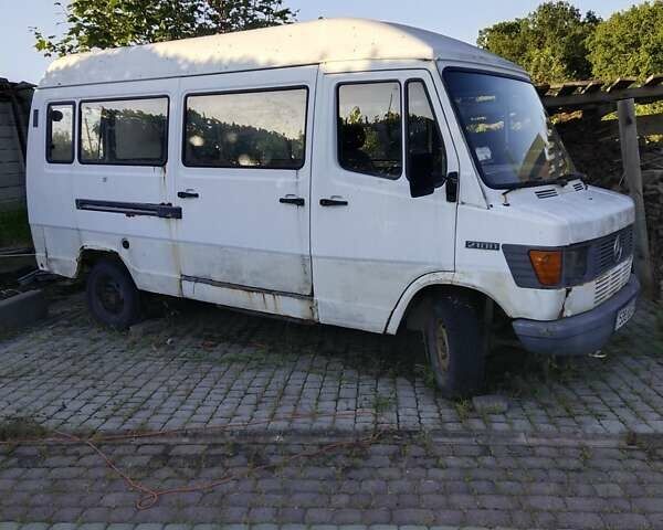 Білий Мерседес T1, об'ємом двигуна 0 л та пробігом 347 тис. км за 1100 $, фото 4 на Automoto.ua