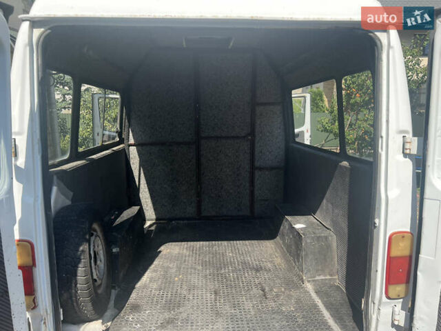 Білий Мерседес T1, об'ємом двигуна 0 л та пробігом 552 тис. км за 3450 $, фото 26 на Automoto.ua