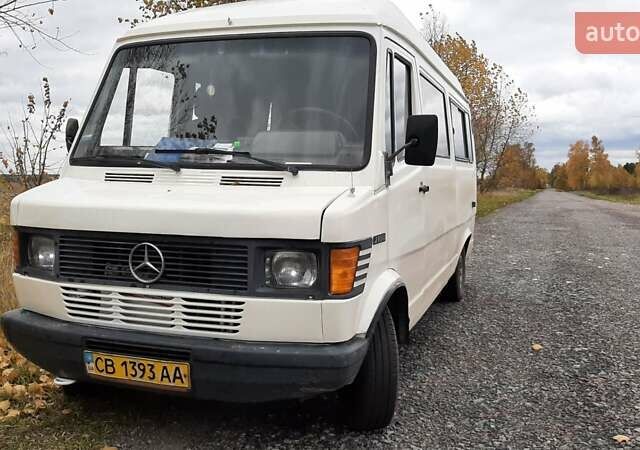 Белый Мерседес T1, объемом двигателя 0 л и пробегом 603 тыс. км за 2500 $, фото 2 на Automoto.ua