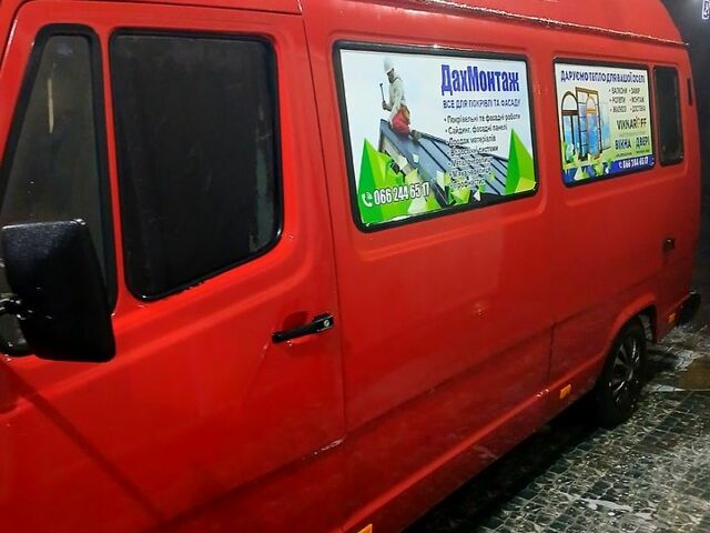 Червоний Мерседес T1, об'ємом двигуна 2.9 л та пробігом 300 тис. км за 2000 $, фото 1 на Automoto.ua