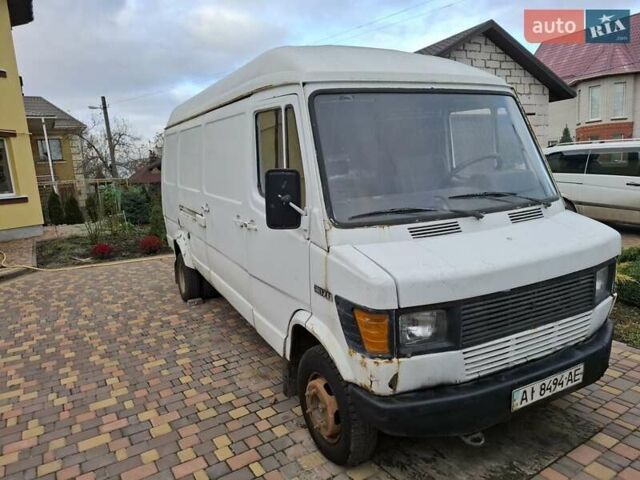 Мерседес T1, объемом двигателя 2.4 л и пробегом 442 тыс. км за 1999 $, фото 8 на Automoto.ua