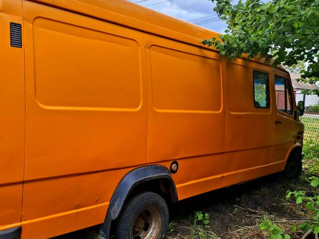 Мерседес T1, объемом двигателя 2.9 л и пробегом 0 тыс. км за 2700 $, фото 1 на Automoto.ua