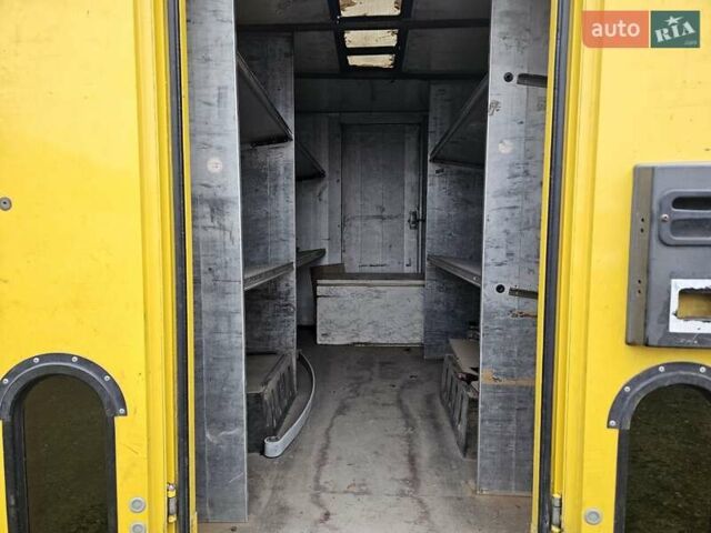 Мерседес T1, объемом двигателя 2.3 л и пробегом 350 тыс. км за 2250 $, фото 4 на Automoto.ua