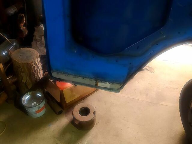 Мерседес T1, объемом двигателя 2.8 л и пробегом 0 тыс. км за 3000 $, фото 1 на Automoto.ua