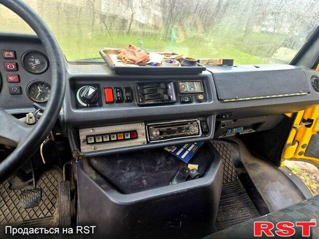 Мерседес T1, объемом двигателя 2.3 л и пробегом 550 тыс. км за 2800 $, фото 5 на Automoto.ua