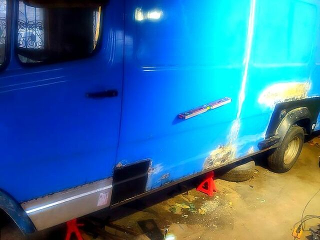 Мерседес T1, объемом двигателя 2.8 л и пробегом 0 тыс. км за 3000 $, фото 4 на Automoto.ua