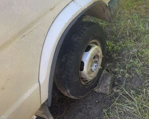 Мерседес T1, объемом двигателя 2.9 л и пробегом 333 тыс. км за 1650 $, фото 9 на Automoto.ua
