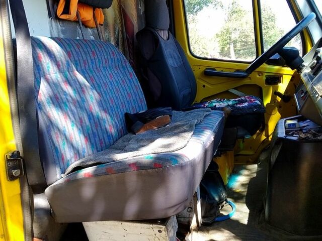 Мерседес T1, об'ємом двигуна 2.3 л та пробігом 400 тис. км за 2800 $, фото 2 на Automoto.ua