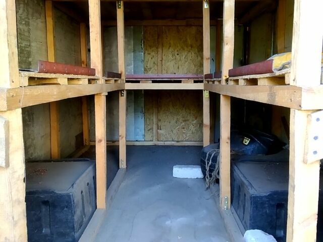 Мерседес T1, об'ємом двигуна 2.3 л та пробігом 400 тис. км за 2800 $, фото 4 на Automoto.ua