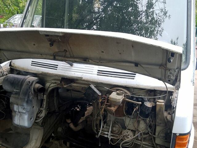 Мерседес T1, объемом двигателя 2.4 л и пробегом 0 тыс. км за 1200 $, фото 3 на Automoto.ua