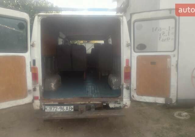 Мерседес T1, объемом двигателя 2.9 л и пробегом 332 тыс. км за 3600 $, фото 4 на Automoto.ua