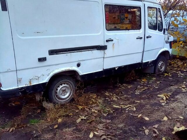 Мерседес T1, об'ємом двигуна 2.9 л та пробігом 500 тис. км за 2000 $, фото 4 на Automoto.ua