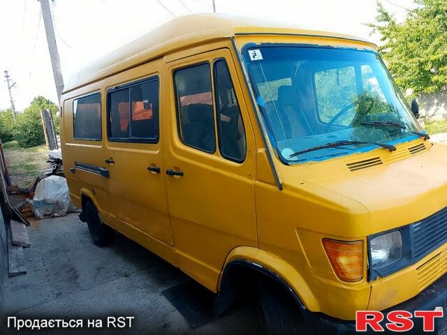 Мерседес T1, объемом двигателя 2.9 л и пробегом 472 тыс. км за 3100 $, фото 1 на Automoto.ua