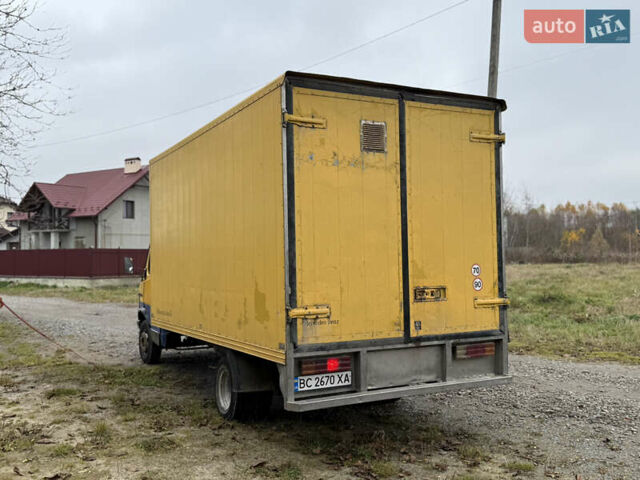 Желтый Мерседес T1, объемом двигателя 2.9 л и пробегом 500 тыс. км за 3650 $, фото 4 на Automoto.ua